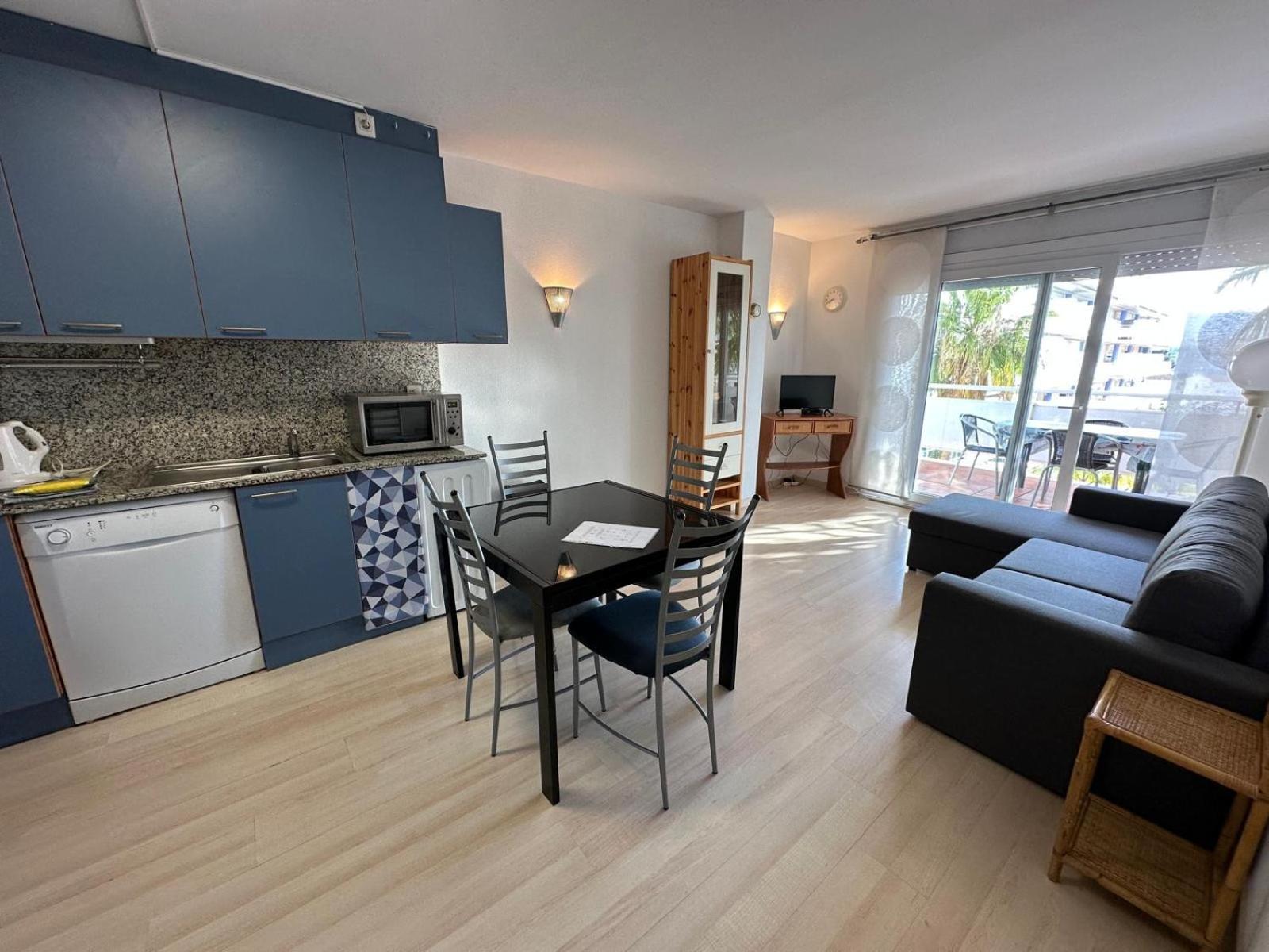 Bonito Piso En Roses Con Piscina Y Parking Av-66 Lejlighed Eksteriør billede